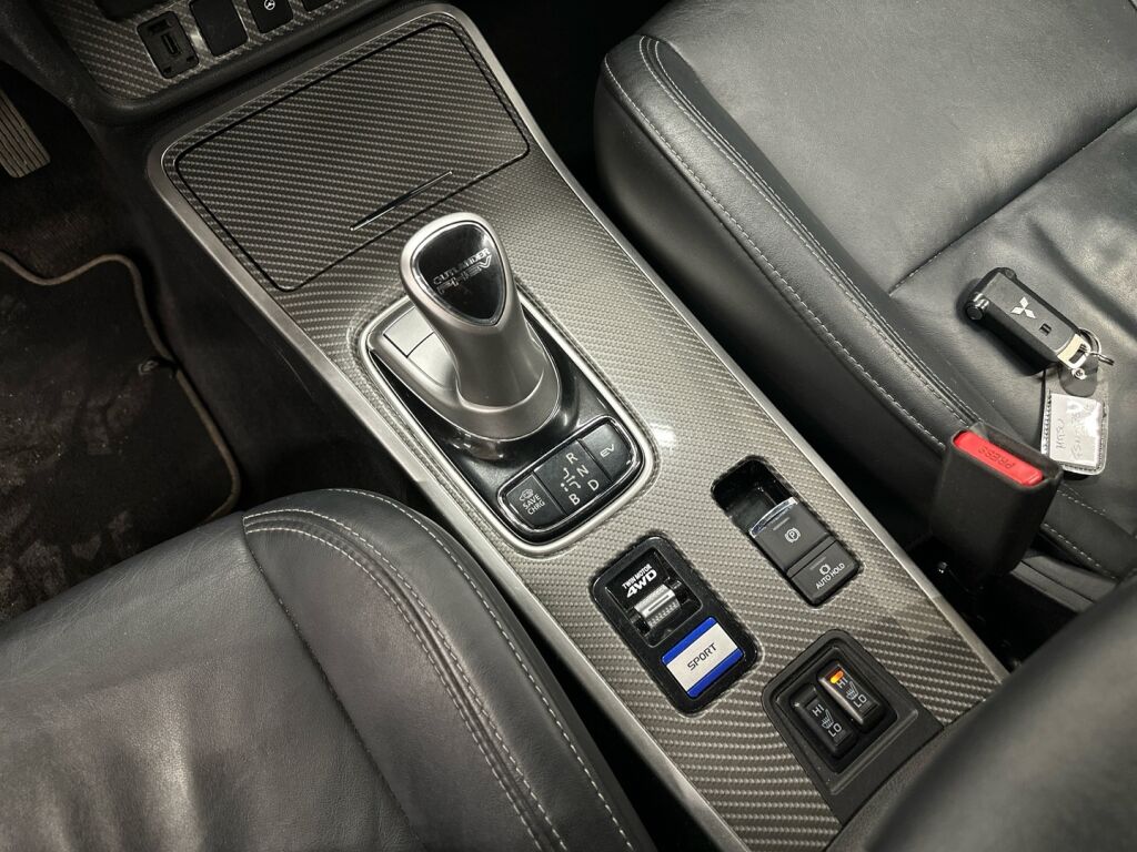 Mitsubishi Outlander PHEV 2019 Harmaa