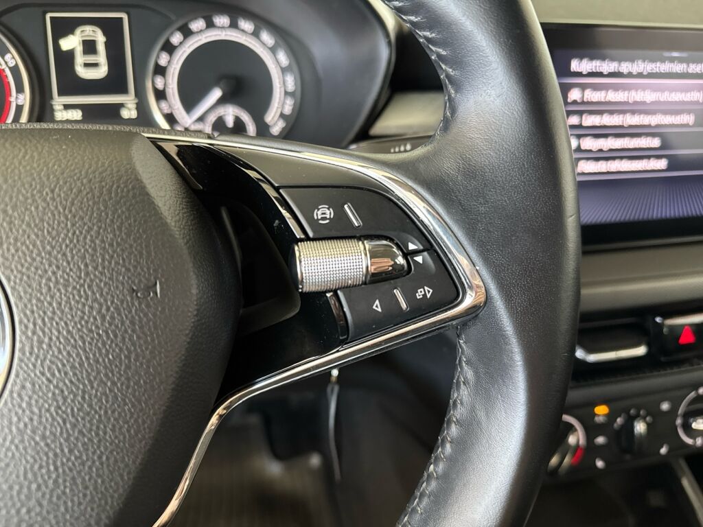 Skoda Fabia 2023 Sininen