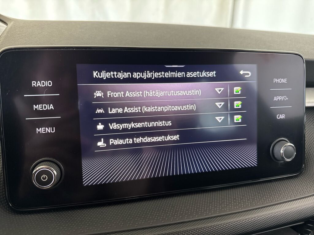 Skoda Fabia 2023 Sininen