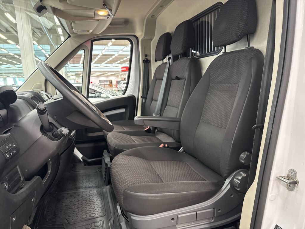 Peugeot Boxer 2023 Valkoinen