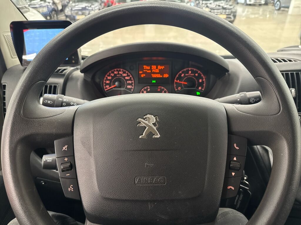 Peugeot Boxer 2023 Valkoinen