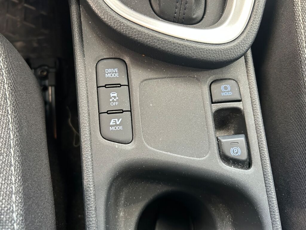 Toyota Yaris Cross 2023 Keltainen