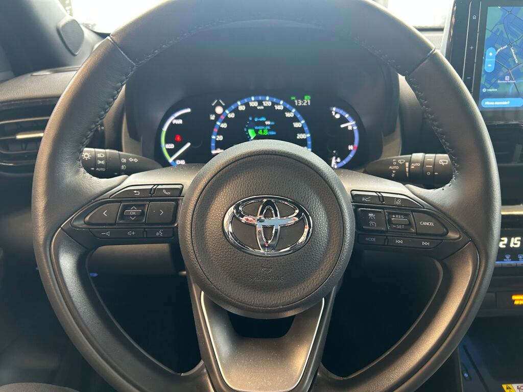 Toyota Yaris Cross 2023 Keltainen