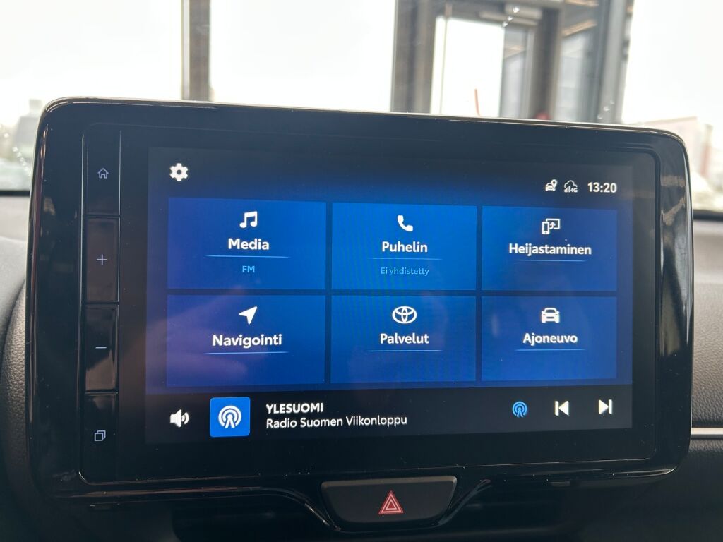 Toyota Yaris Cross 2023 Keltainen