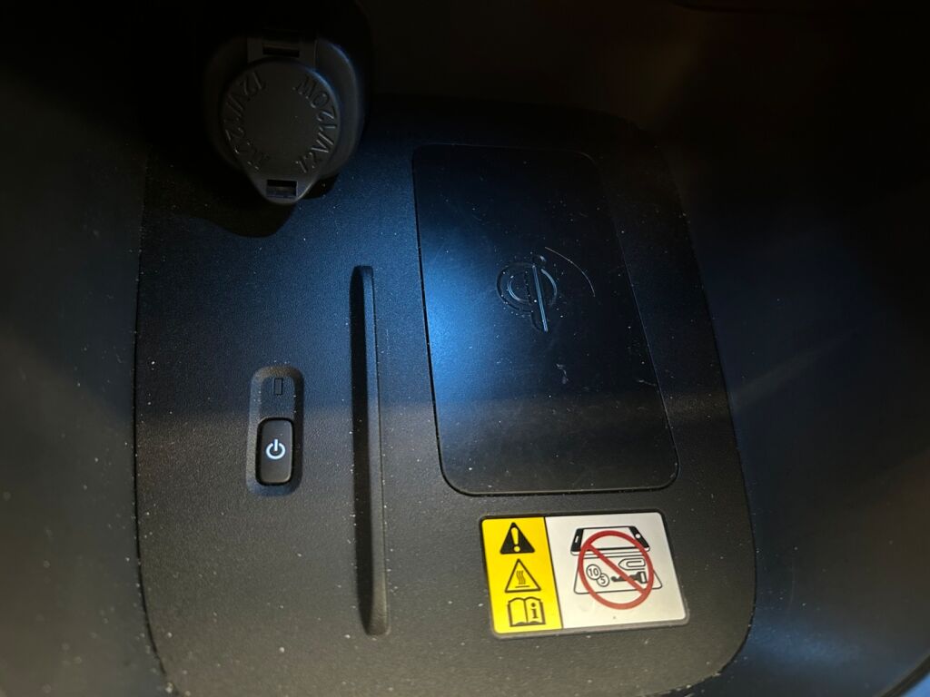 Toyota Yaris Cross 2023 Keltainen