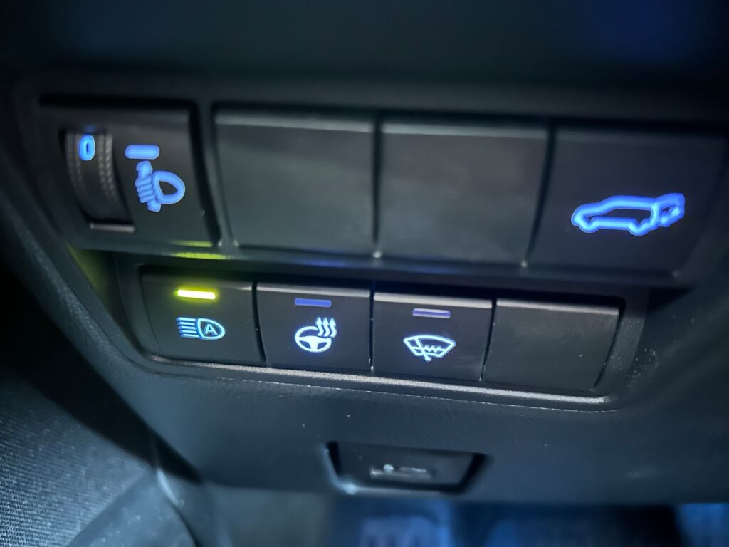 Toyota Yaris Cross 2023 Keltainen