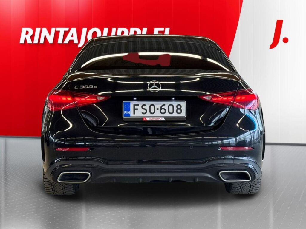 Mercedes-Benz C 2023 Musta