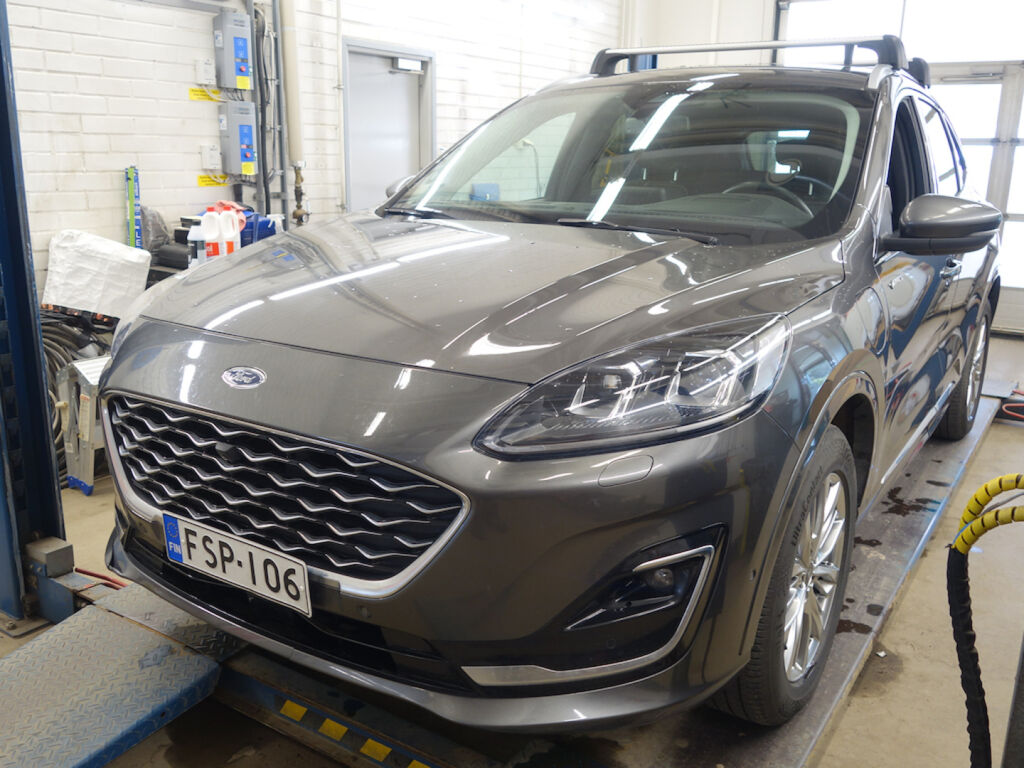 Ford Kuga 2023 Harmaa