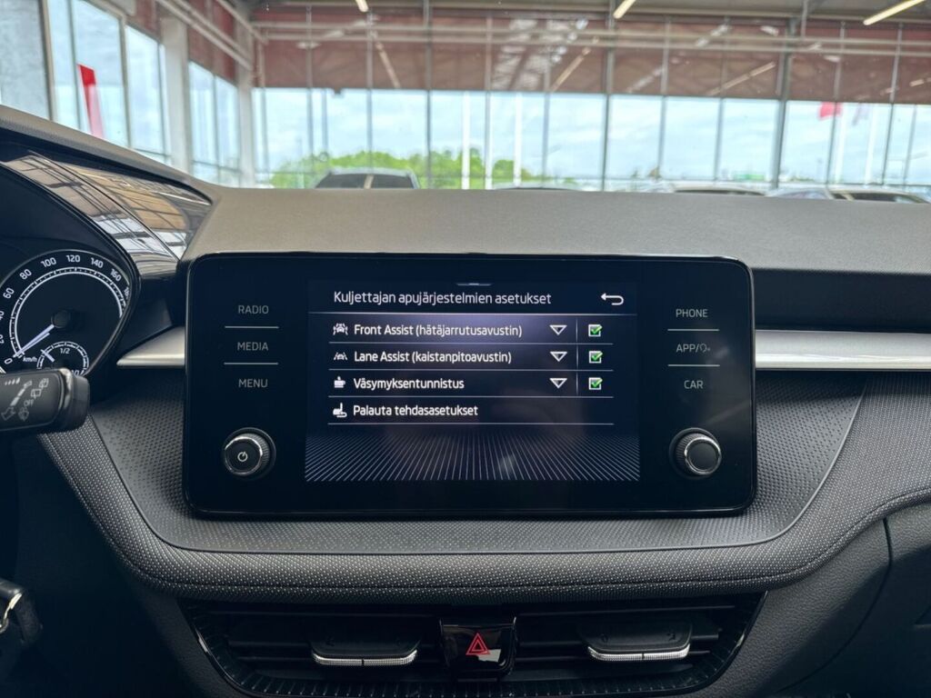 Skoda Fabia 2023 Sininen