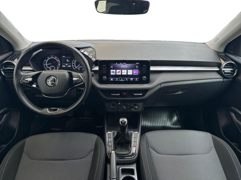 Skoda Fabia 2023 Sininen