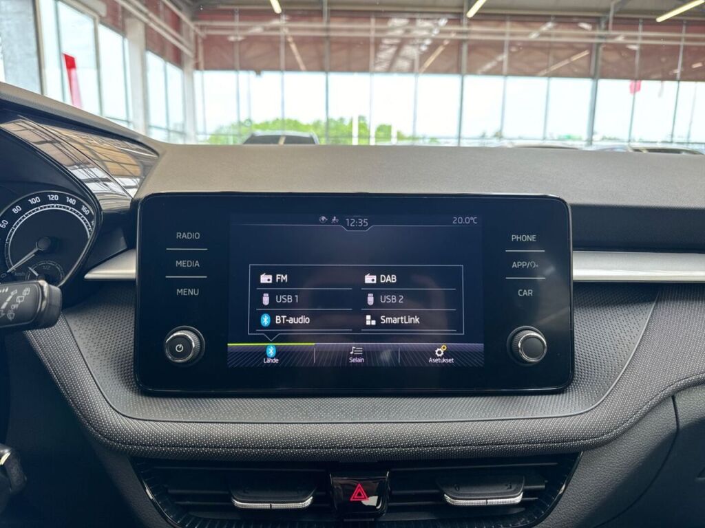 Skoda Fabia 2023 Sininen