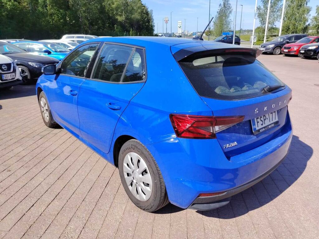 Skoda Fabia 2023 Sininen