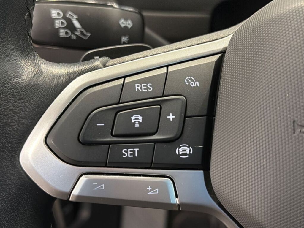 Volkswagen Tiguan 2023 Harmaa