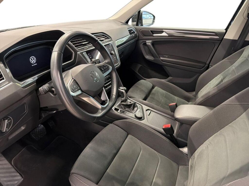 Volkswagen Tiguan 2023, bild 7/24