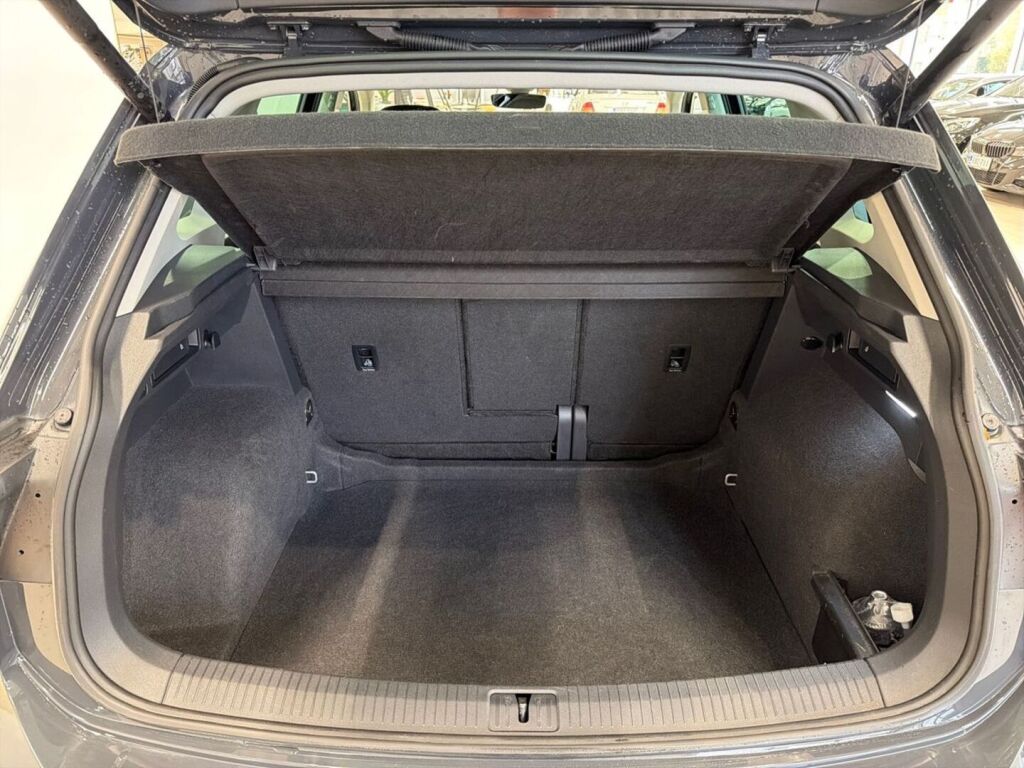 Volkswagen Tiguan 2023 Harmaa
