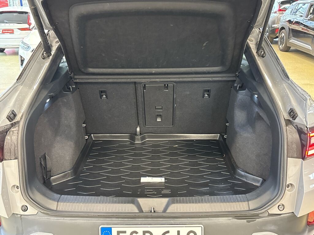 Volkswagen ID.5 2023 Harmaa