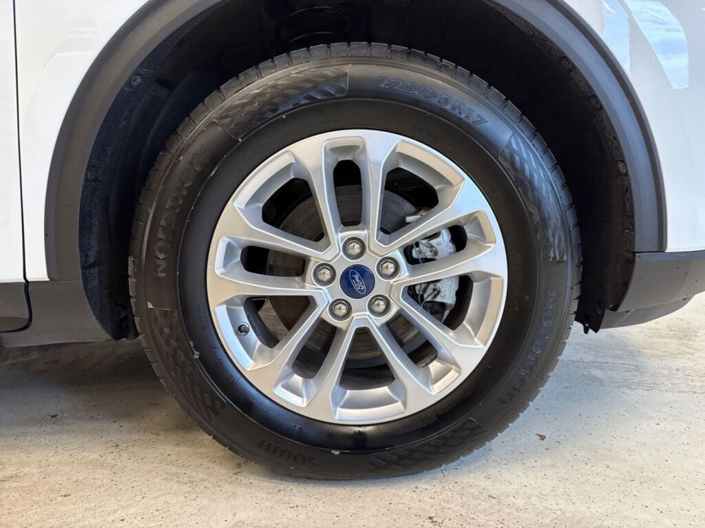 Ford Kuga 2023 Valkoinen