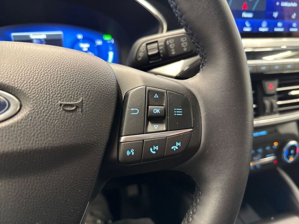 Ford Kuga 2023 Valkoinen