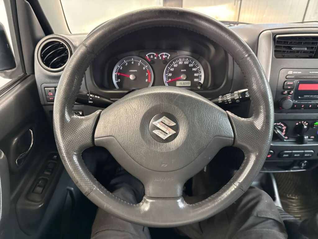 Suzuki Jimny 2006 Musta