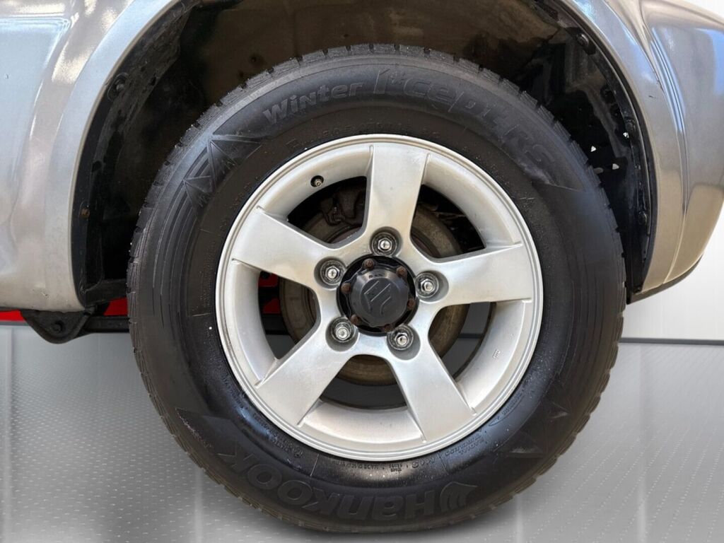 Suzuki Jimny 2006 Musta