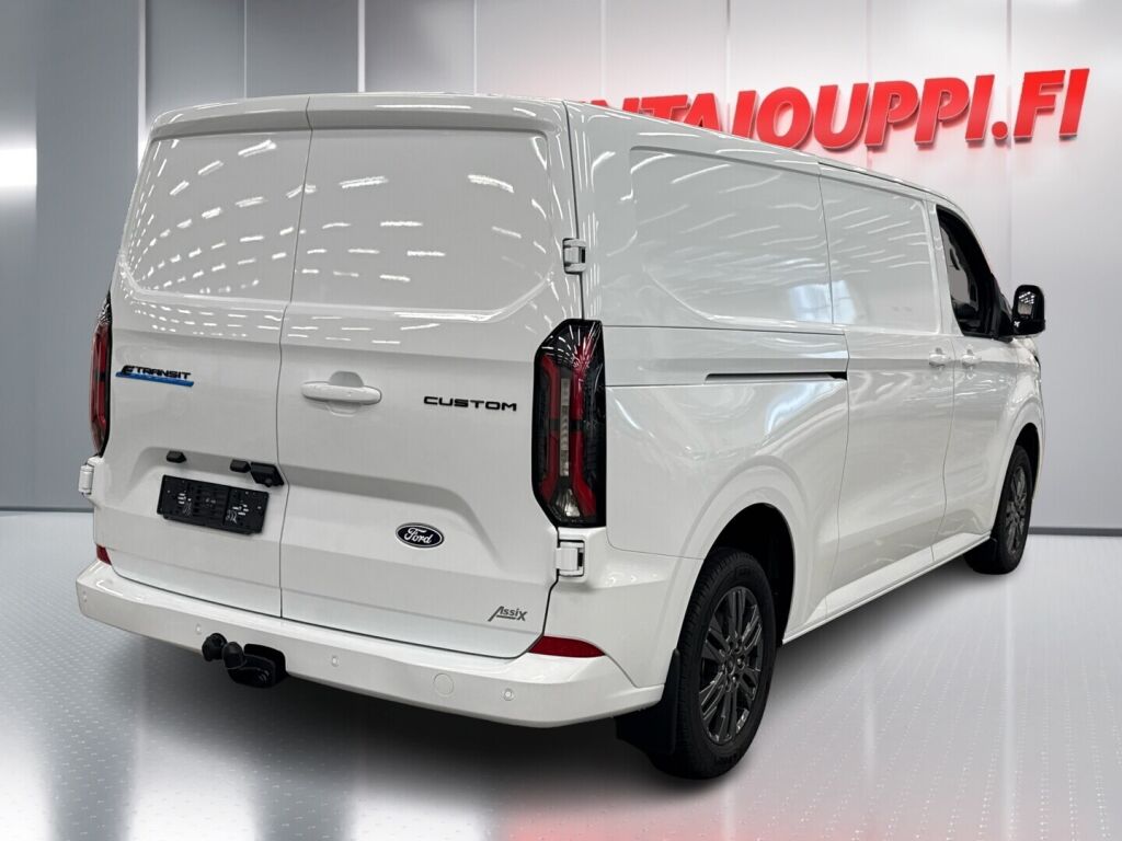 Ford Transit Custom 2026 Frozen White