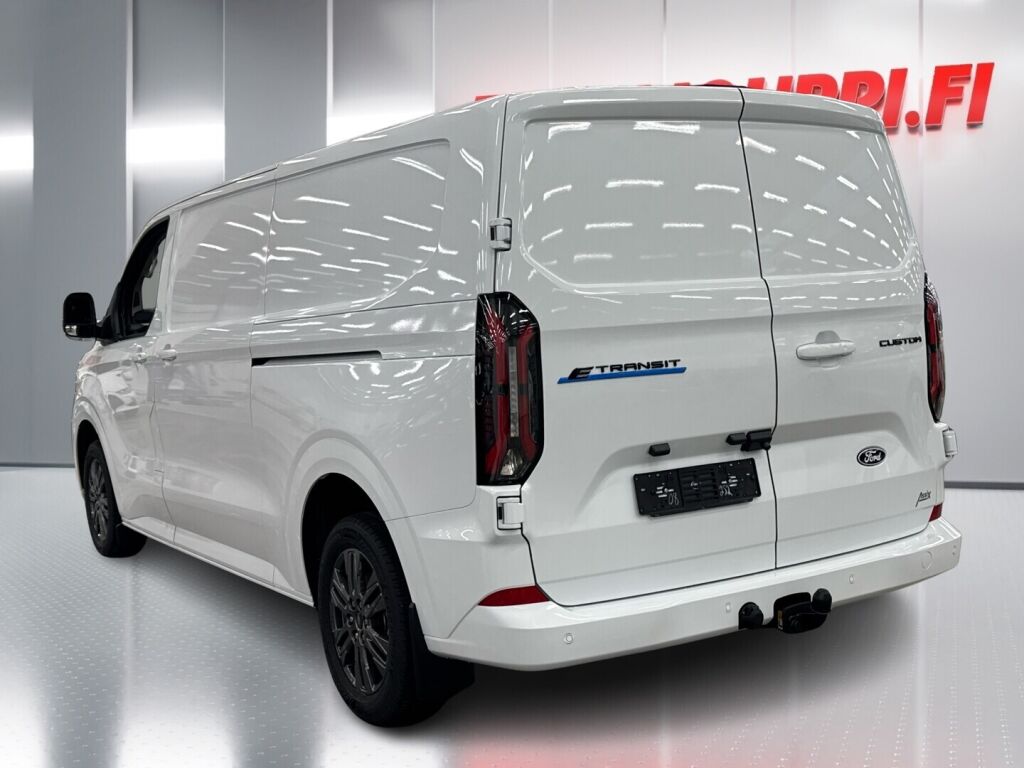 Ford Transit Custom 2026 Frozen White