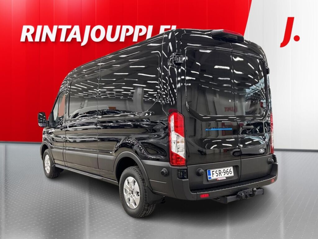 Ford Transit 2026 Musta