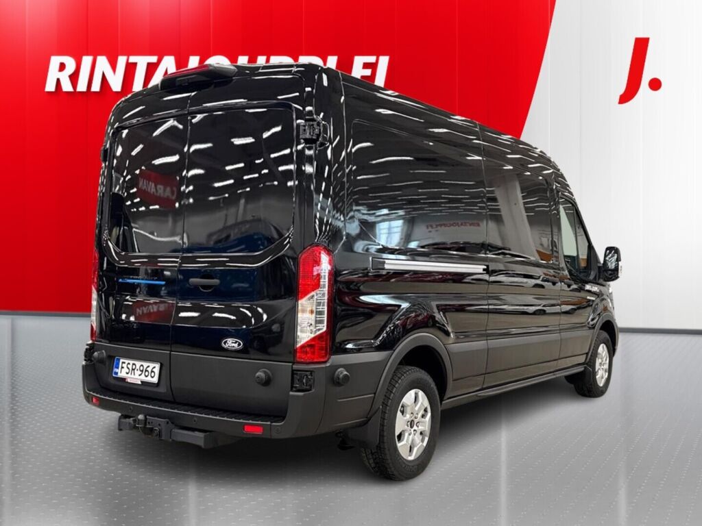 Ford Transit 2026 Musta