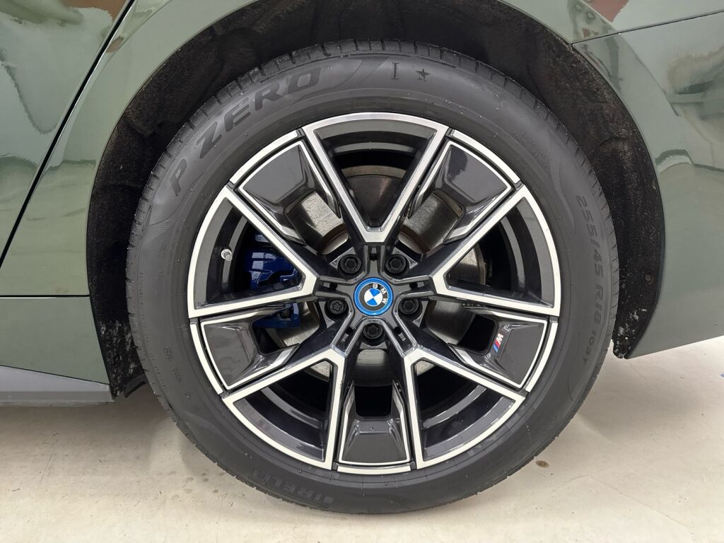 BMW I4 M50 2023 Vihreä