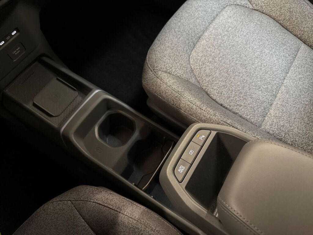 Kia EV2 2026 Magma Red