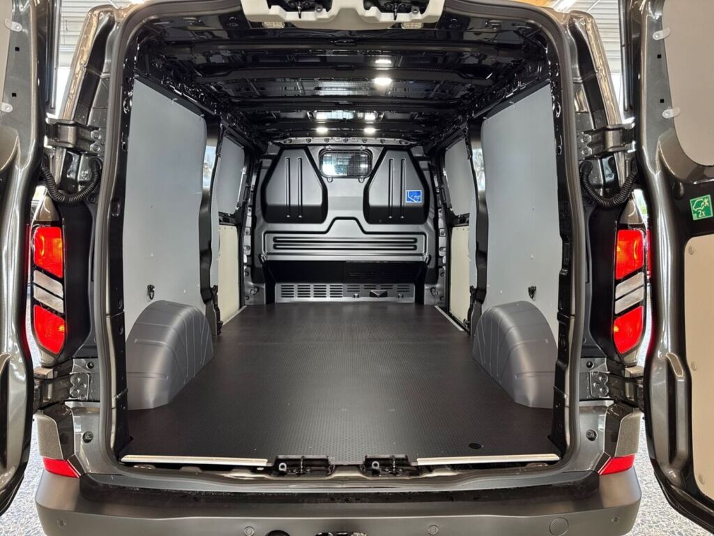 Ford Transit Custom 2026 Magnetic