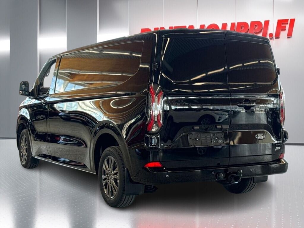 Ford Transit Custom 2026 Musta