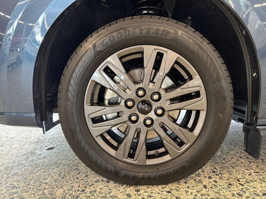 Ford Transit Custom 2026 Chrome Blue