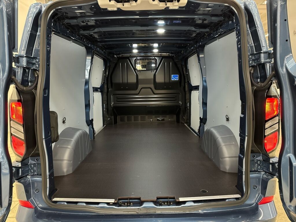 Ford Transit Custom 2026 Chrome Blue