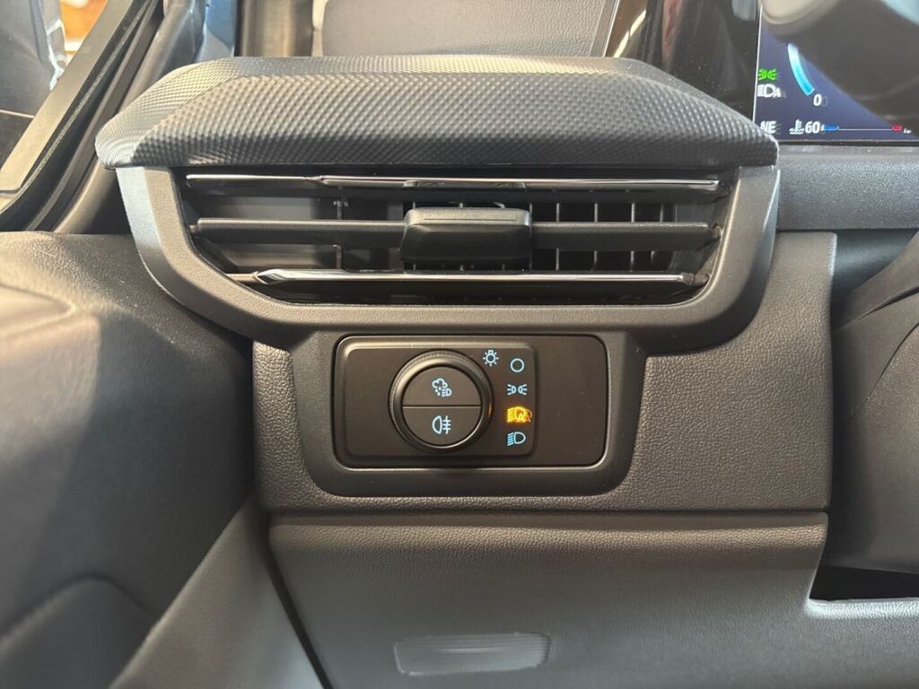Ford Transit Custom 2026 Chrome Blue