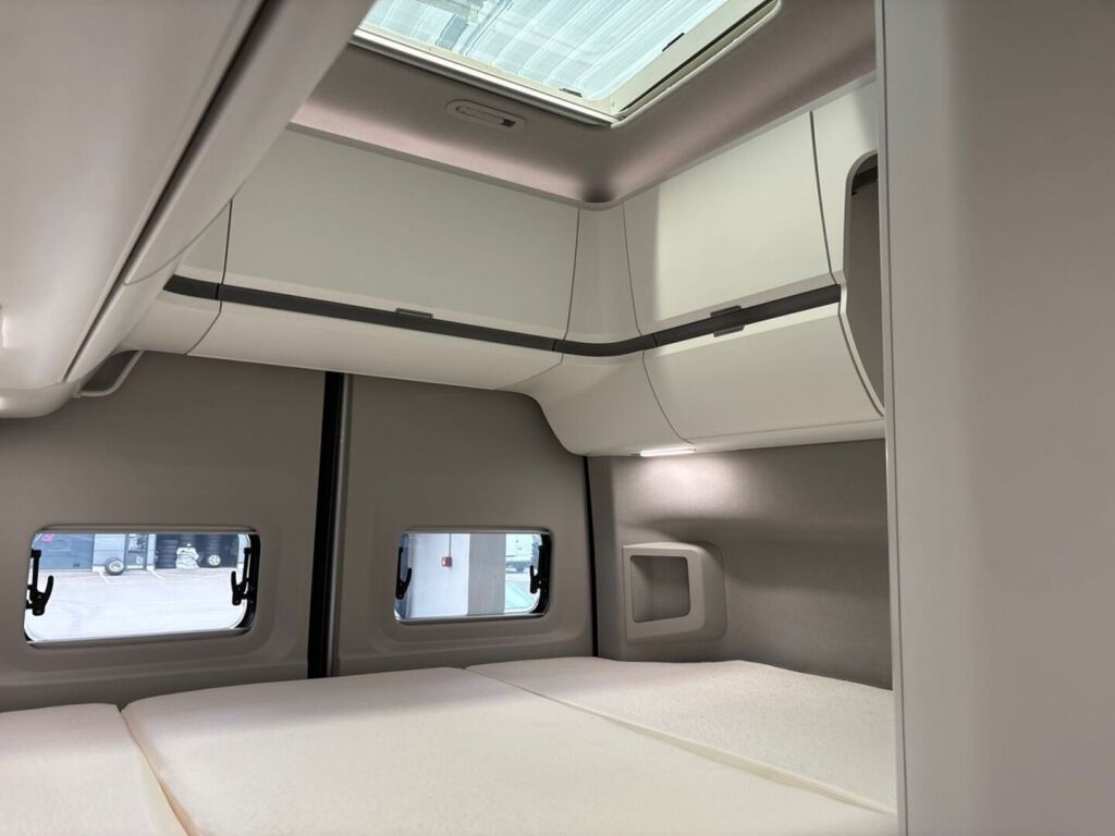 Volkswagen Grand California 2021 Y