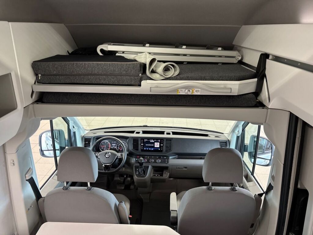 Volkswagen Grand California 2021 Y