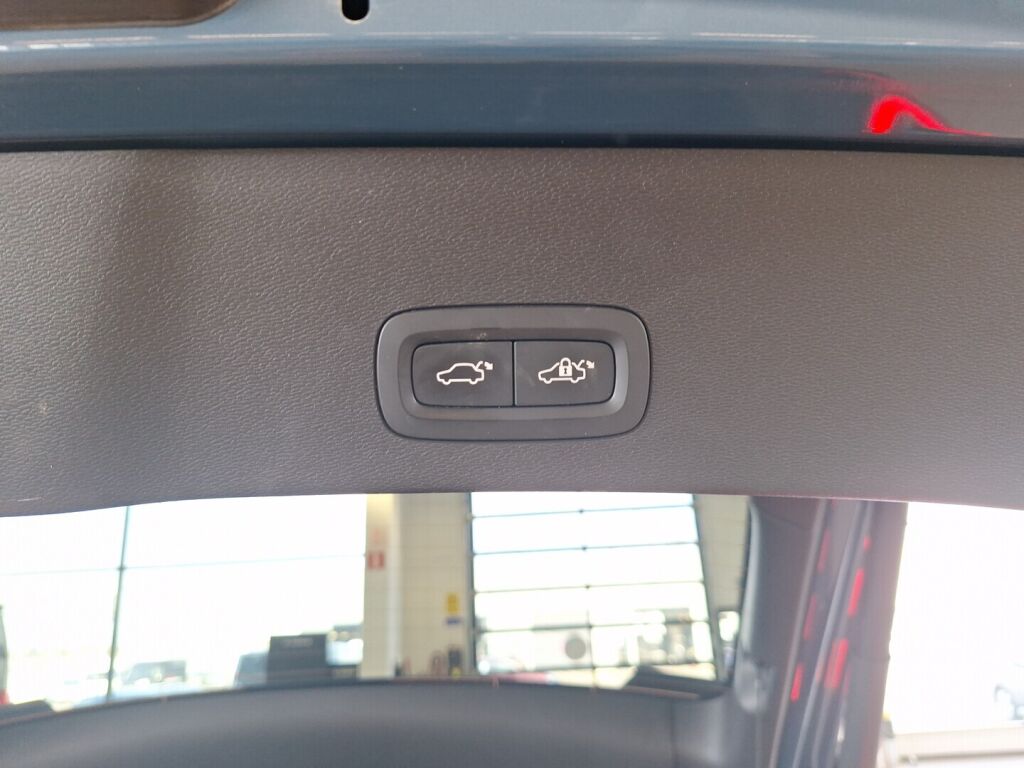 Volvo C40 2023 