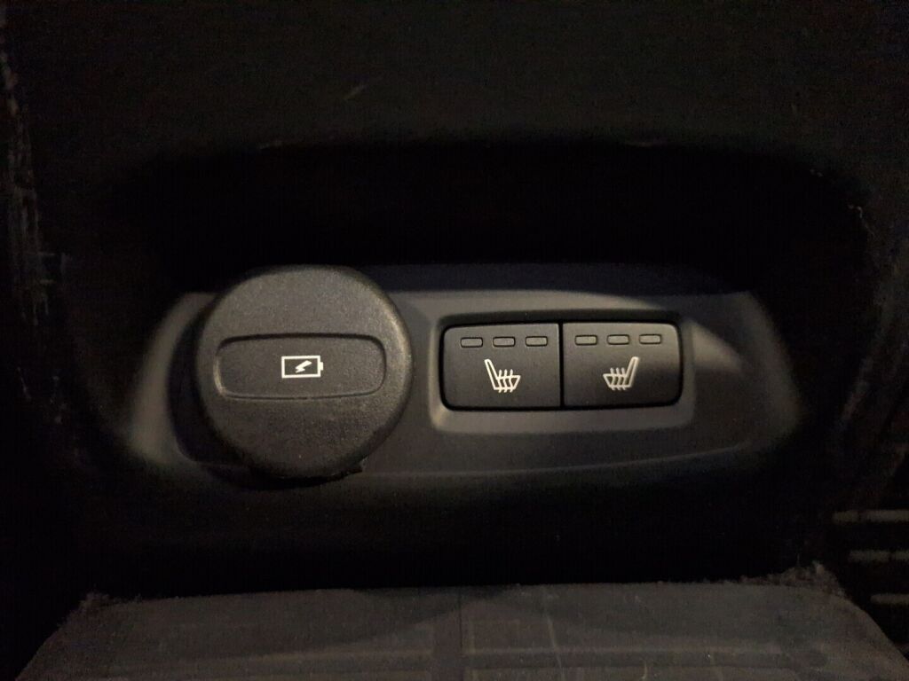 Volvo C40 2023 