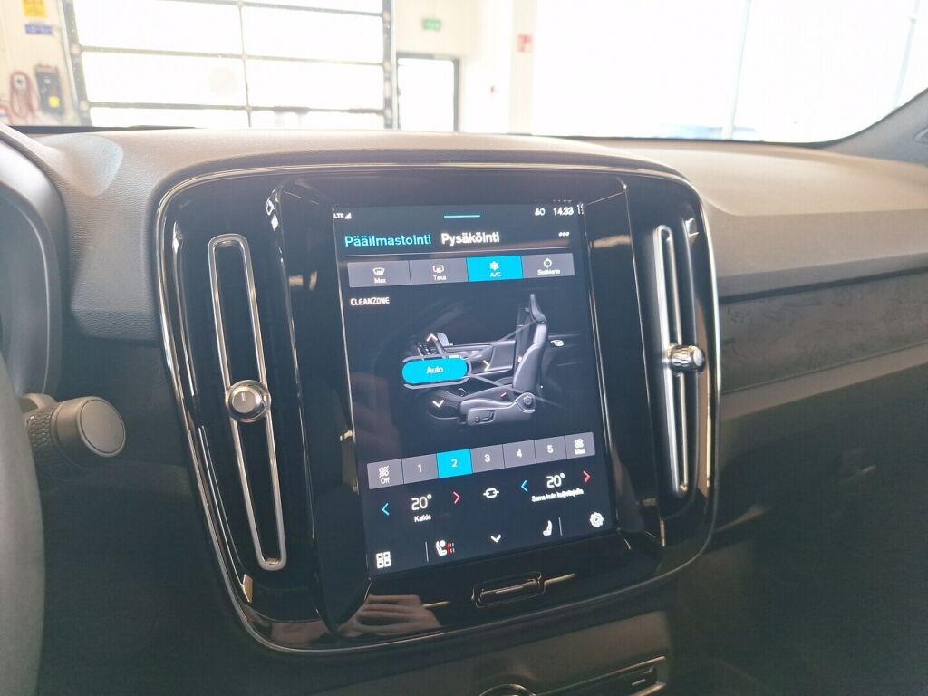 Volvo C40 2023 