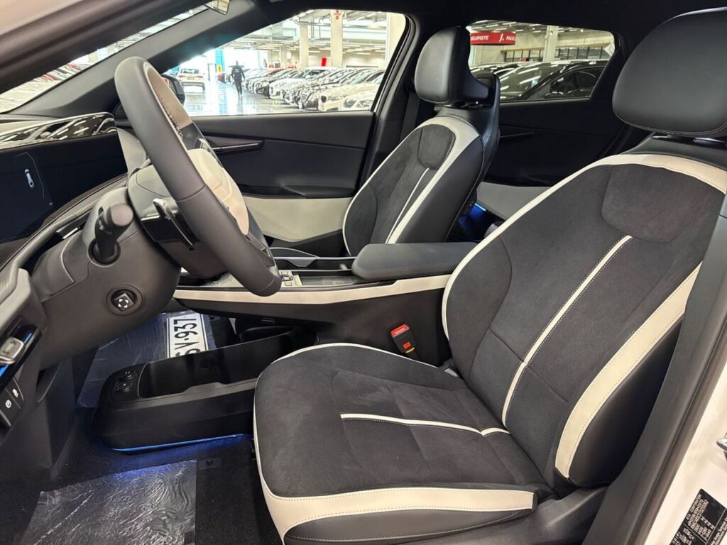 Kia EV6 2026 Valkoinen