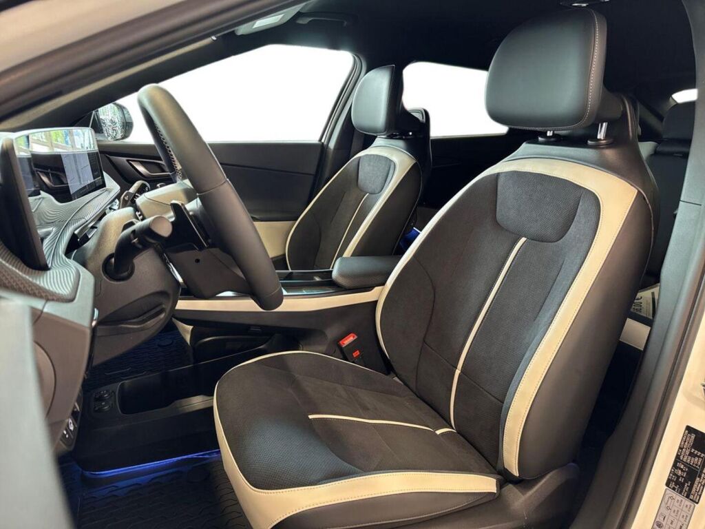 Kia EV6 2026 Valkoinen