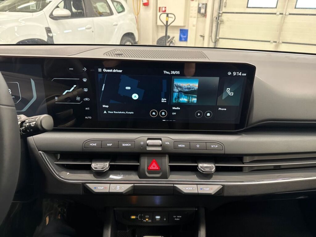 Kia K4 2026 Harmaa