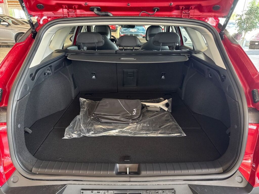 Kia K4 2026 Punainen