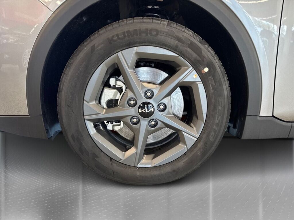 Kia K4 2026 Harmaa