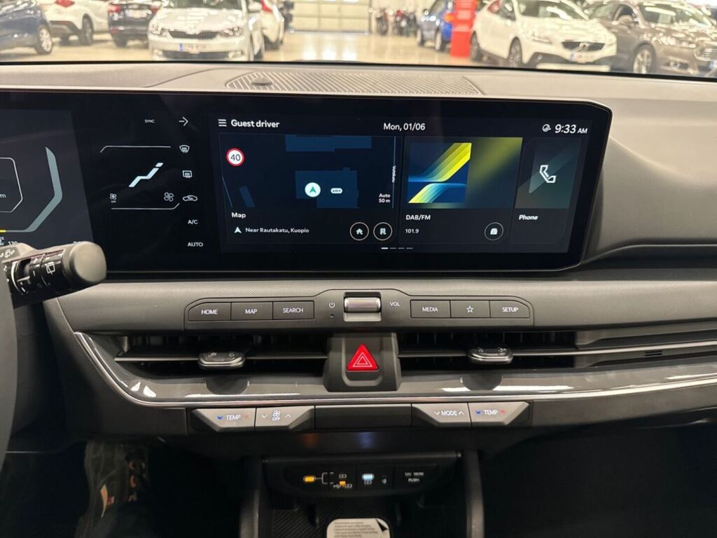 Kia K4 2026 Harmaa