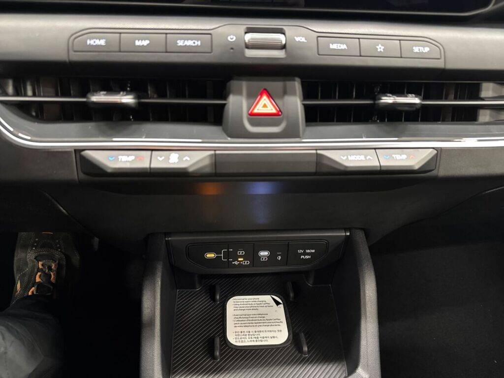 Kia K4 2026 Harmaa