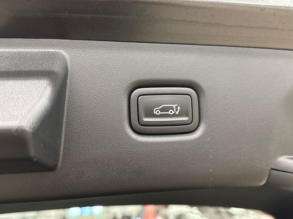 Kia K4 2026 Harmaa