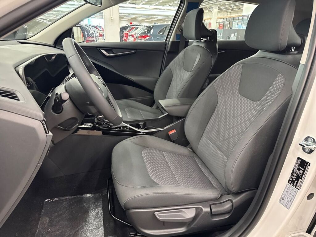 Kia Niro 2026 Valkoinen