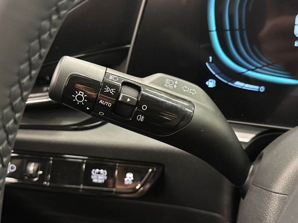 Kia Niro 2026 Valkoinen